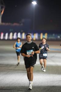 BIB: 4326
                            <button type="button" onclick="openModal(19602696)" class="btn btn-primary btn-sm float-right btn-popup" data-toggle="modal" data-target=".modal-high-quality">
                        <i class="fas fa-shopping-cart"></i> Add to Cart
                    </button>
                                            <button type="button" onclick="isThisMe(19602696, true)" class="btn btn-success btn-sm float-right btn-popup btn-isme hidden" data-toggle="tooltip" data-placement="bottom" title="นี่คือรูปของคุณใช่ไหม คลิกที่นี่เพื่อเอาเข้าอัลบั้ม">
                        <i class="fas fa-plus"></i> Add to album
                    </button>
                    <button type="button" onclick="isThisMe(19602696, false)" class="btn btn-warning btn-sm float-right btn-popup btn-isnotme hidden">
                        <i class="fas fa-ban"></i> Remove from album
                    </button>